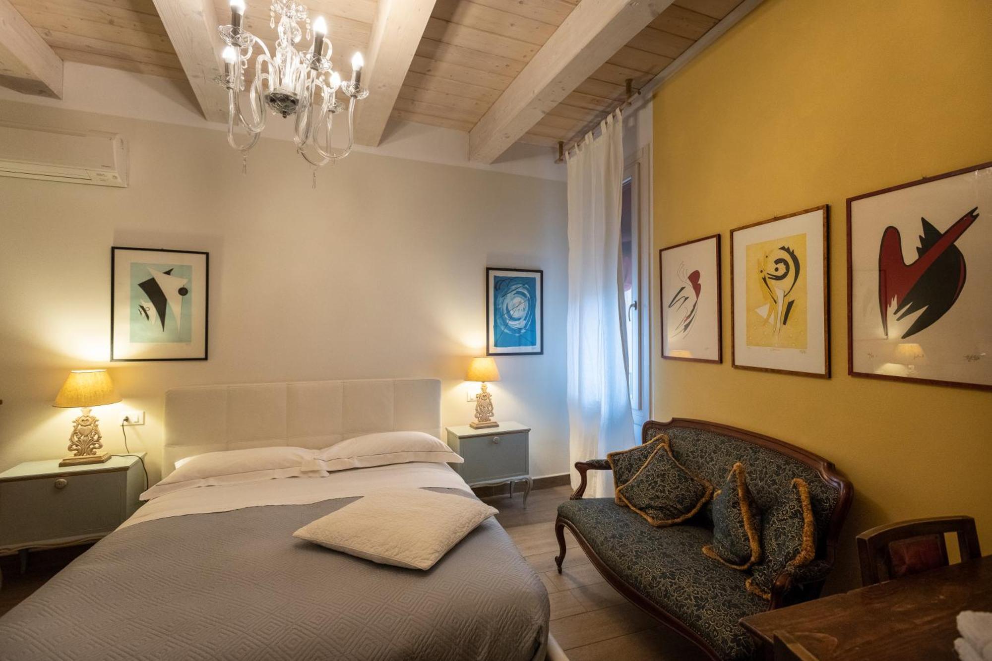 Al Battistero Luxury Suite Равенна Номер фото